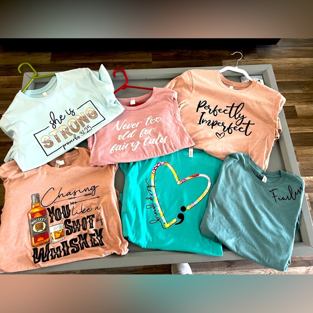 T-shirt lot. Sz M. Worn once/never. Bella canvas except 1. More pics please ask
